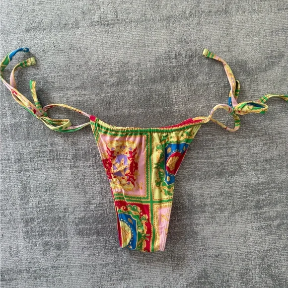 Floral Multicolor Bikini Set - Picture 4 of 10